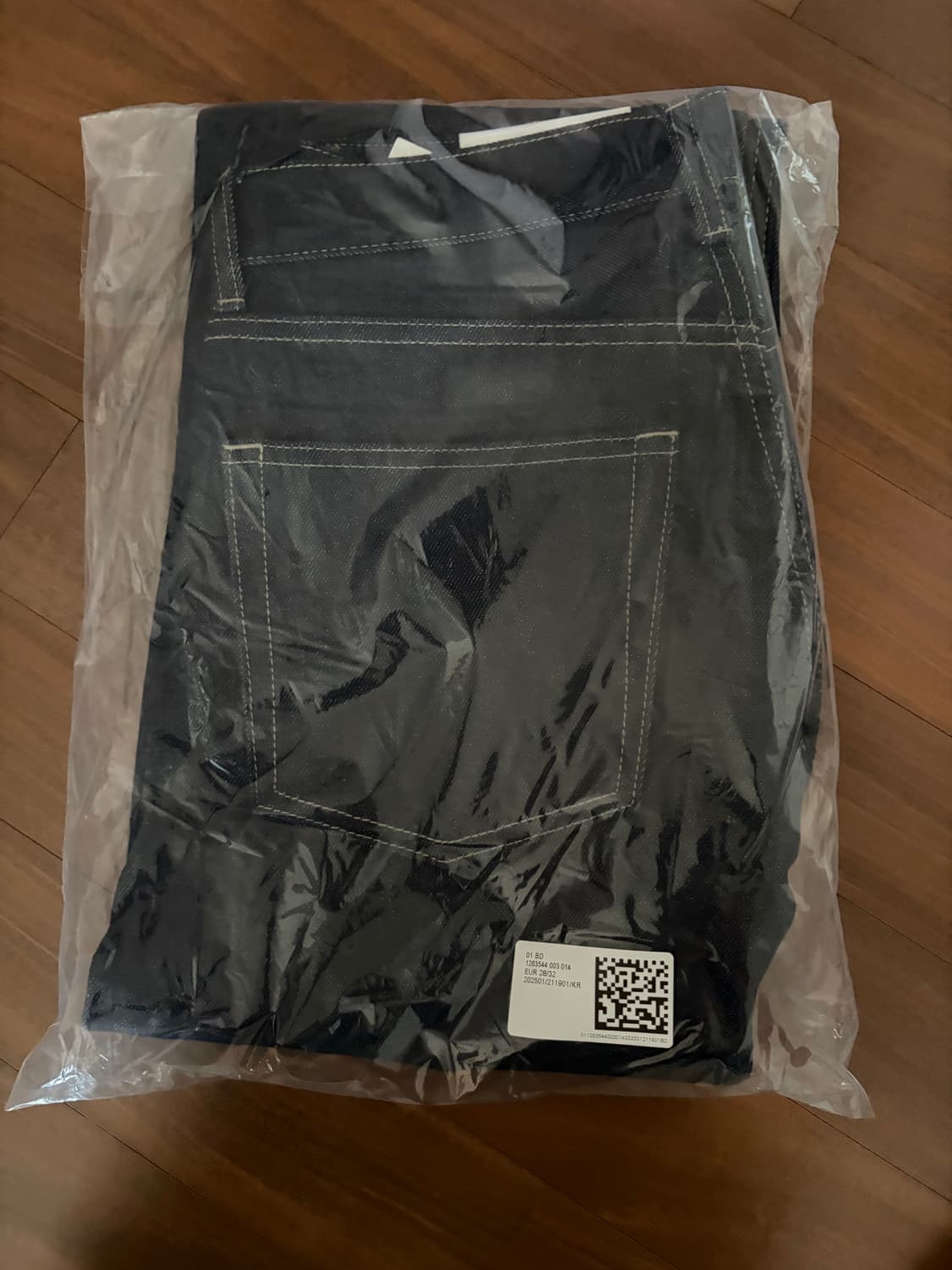 ARKET cliff 레귤러스트레이트 데님 상품이미지2