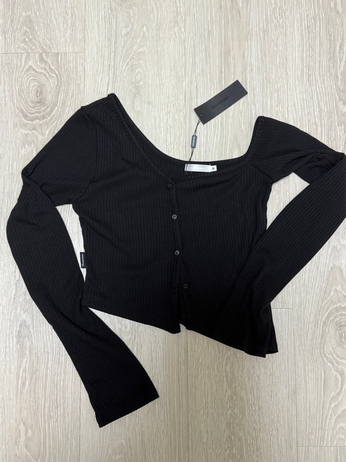 쓰리타임즈 원숄더 가디건 상품이미지1