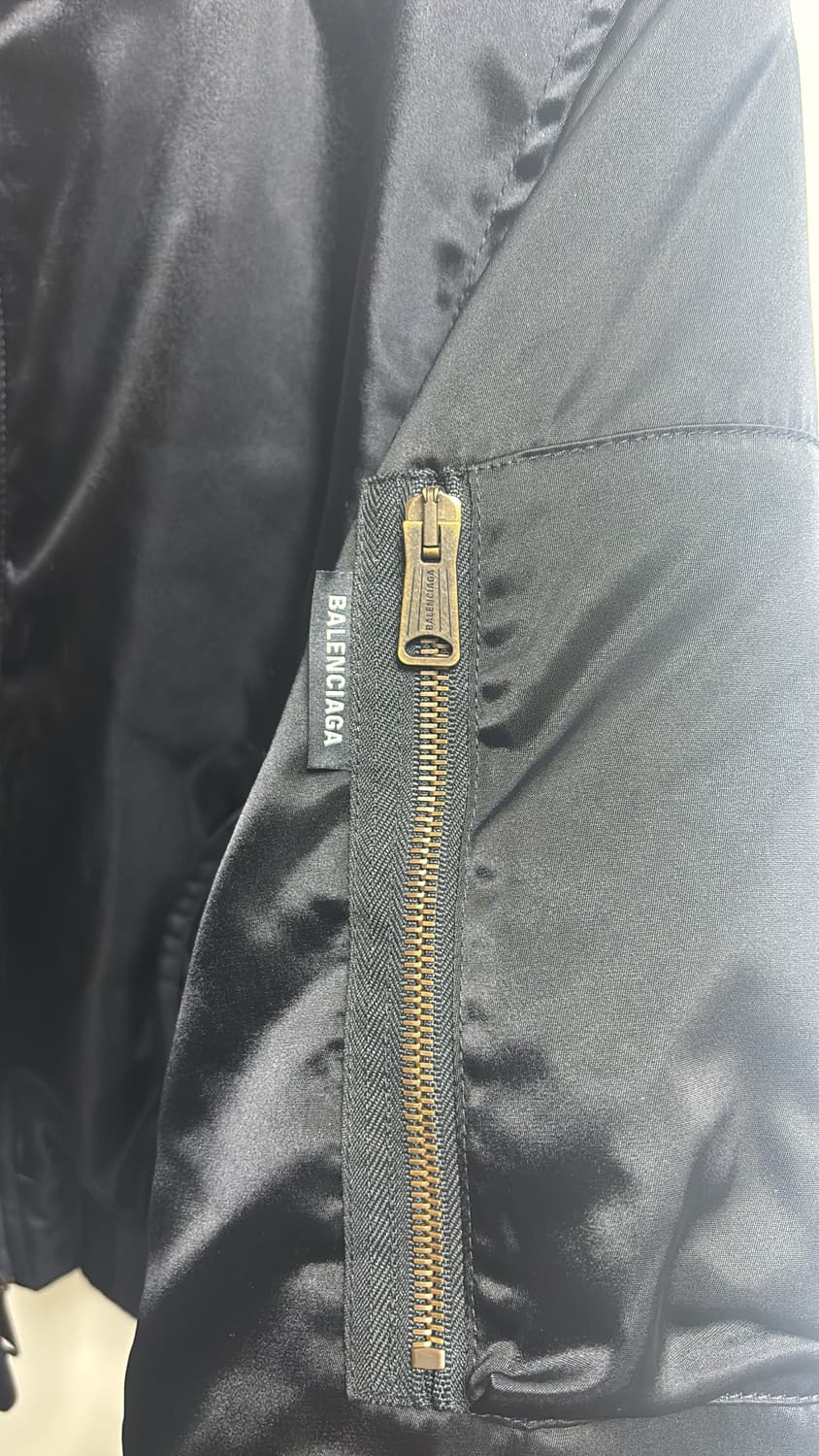 balenciaga ss23 runway shrunk bomber 상품이미지10