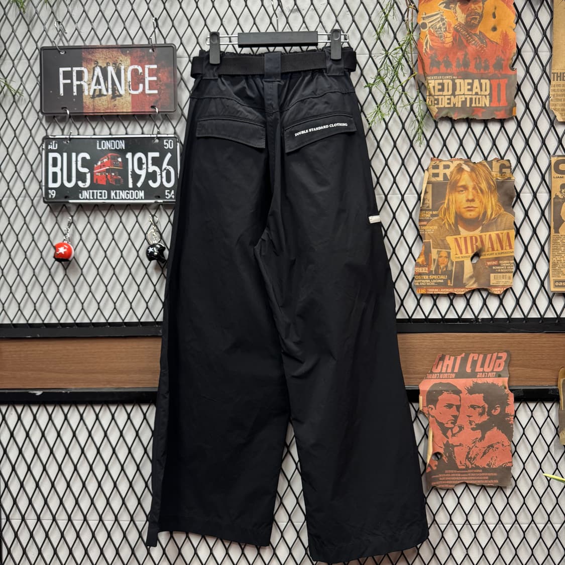 에센셜 더블 스탠다드 클로징 나일론 카고 팬츠 블랫 상품이미지2