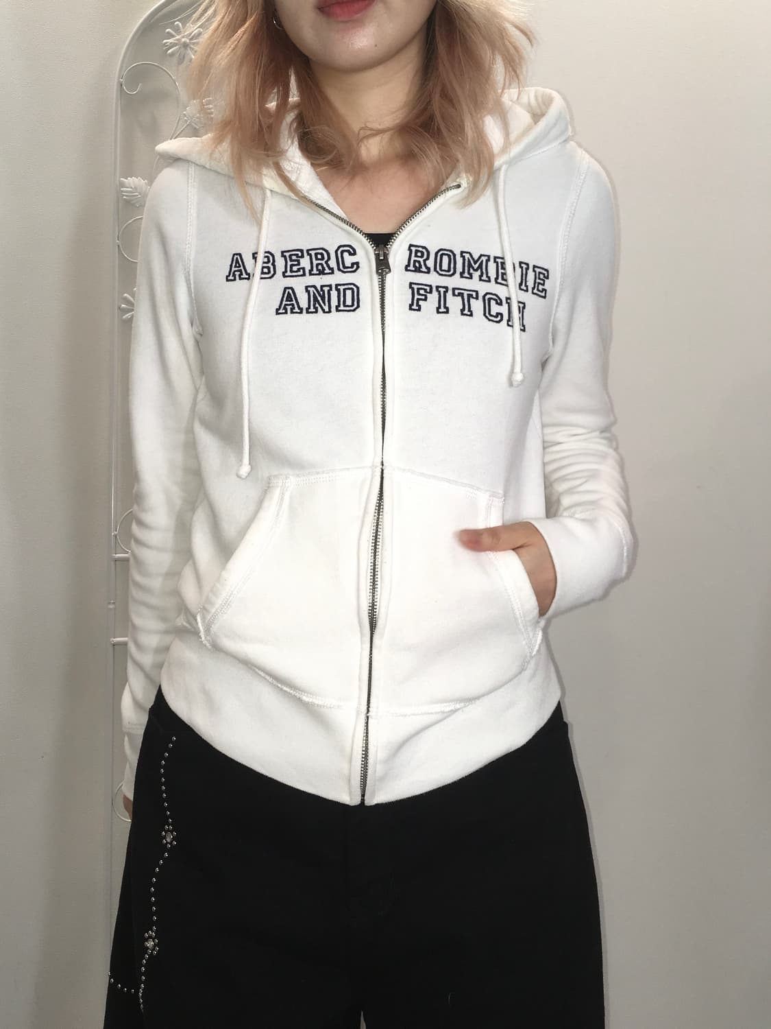 abercrombie&fitch white hood zipup 상품이미지2