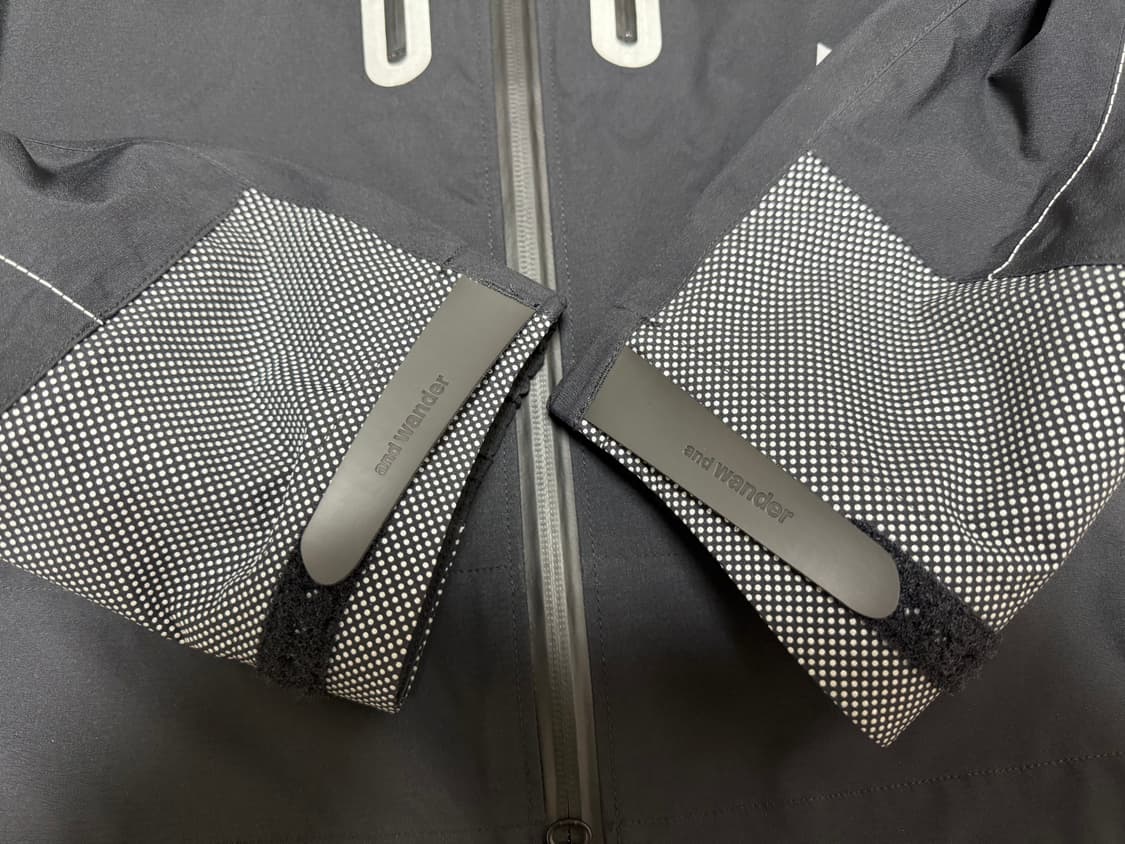 앤드원더 퍼텍스 쉴드 레인자켓 블랙 M사이즈 상품이미지3