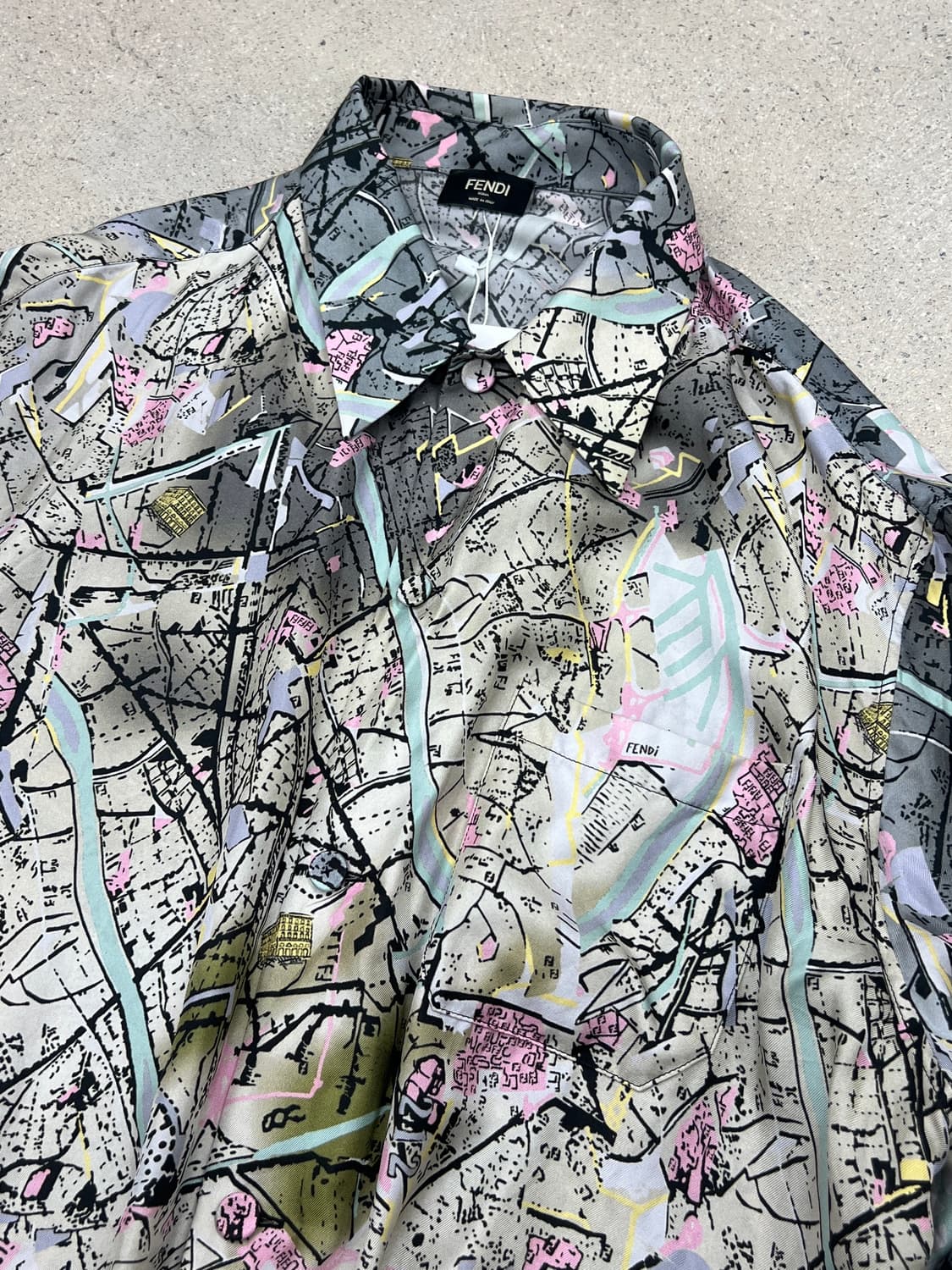펜디 맵 프린팅 실크 셔츠  상품이미지6