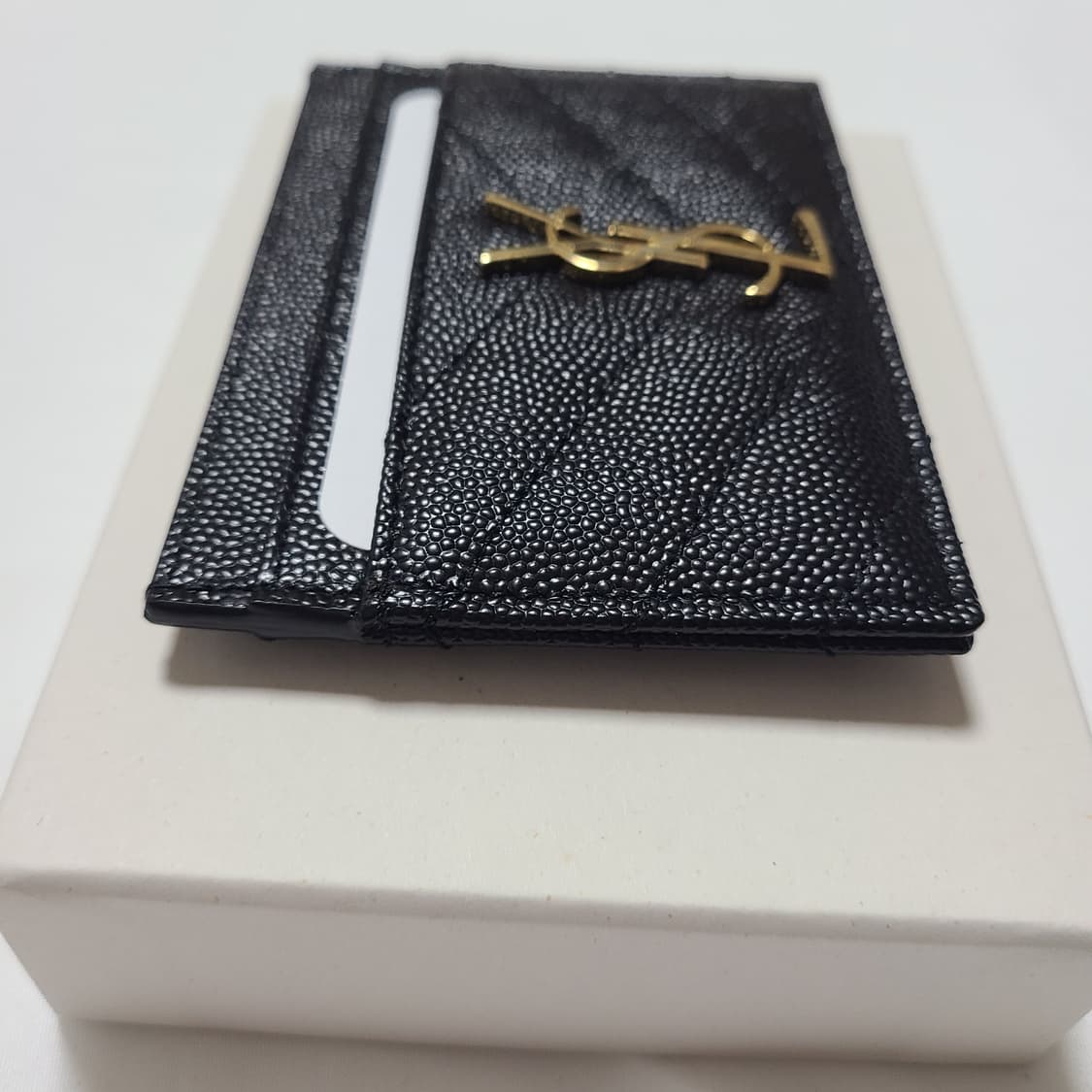 생로랑 카산드라 마틀라세 모노그램 카드지갑 블랙 금장 상품이미지7
