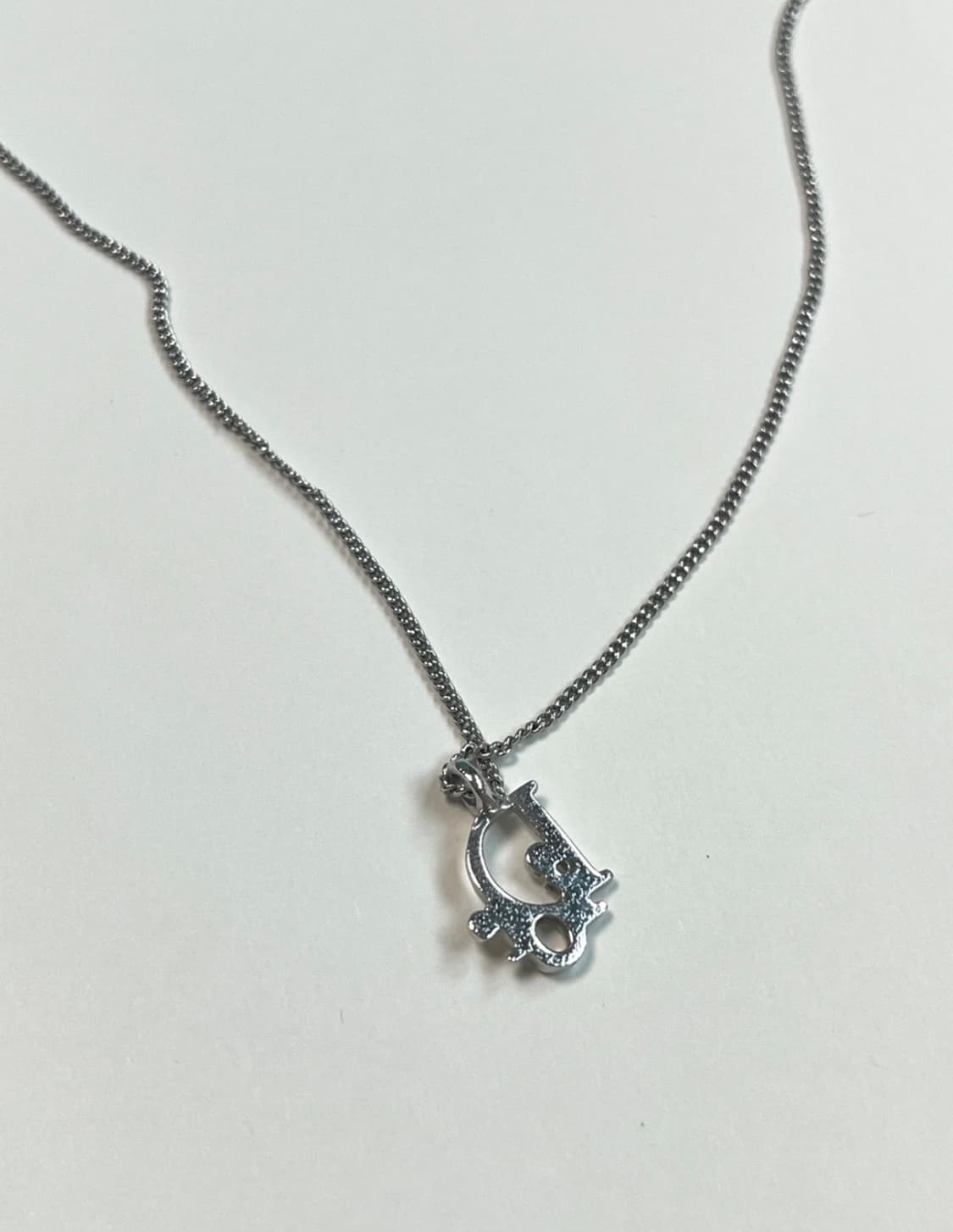 디올 미니 오블리크 목걸이 상품이미지9