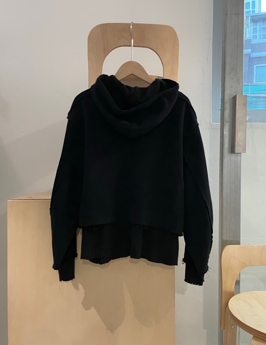 PERVERZE damage hood zipup 퍼버즈 데미지 후드집업 상품이미지2