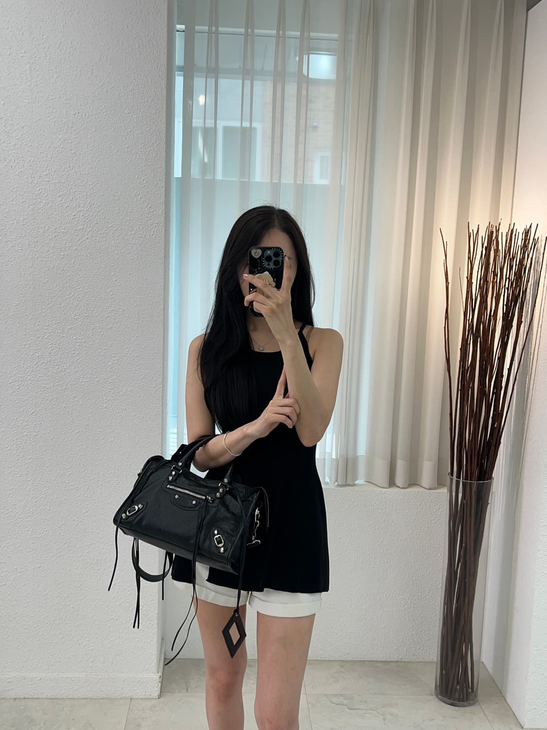 [SA급 정품] 발렌시아가 시티 모터백 스몰 블랙-3 상품이미지9