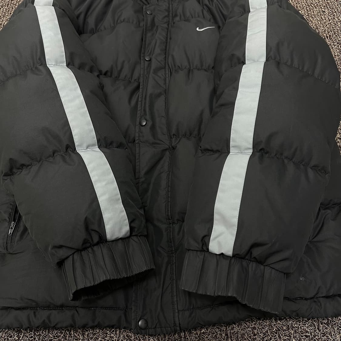 NIKE 나이키 올드스쿨 덕다운 패딩 블랙 2XL 상품이미지4