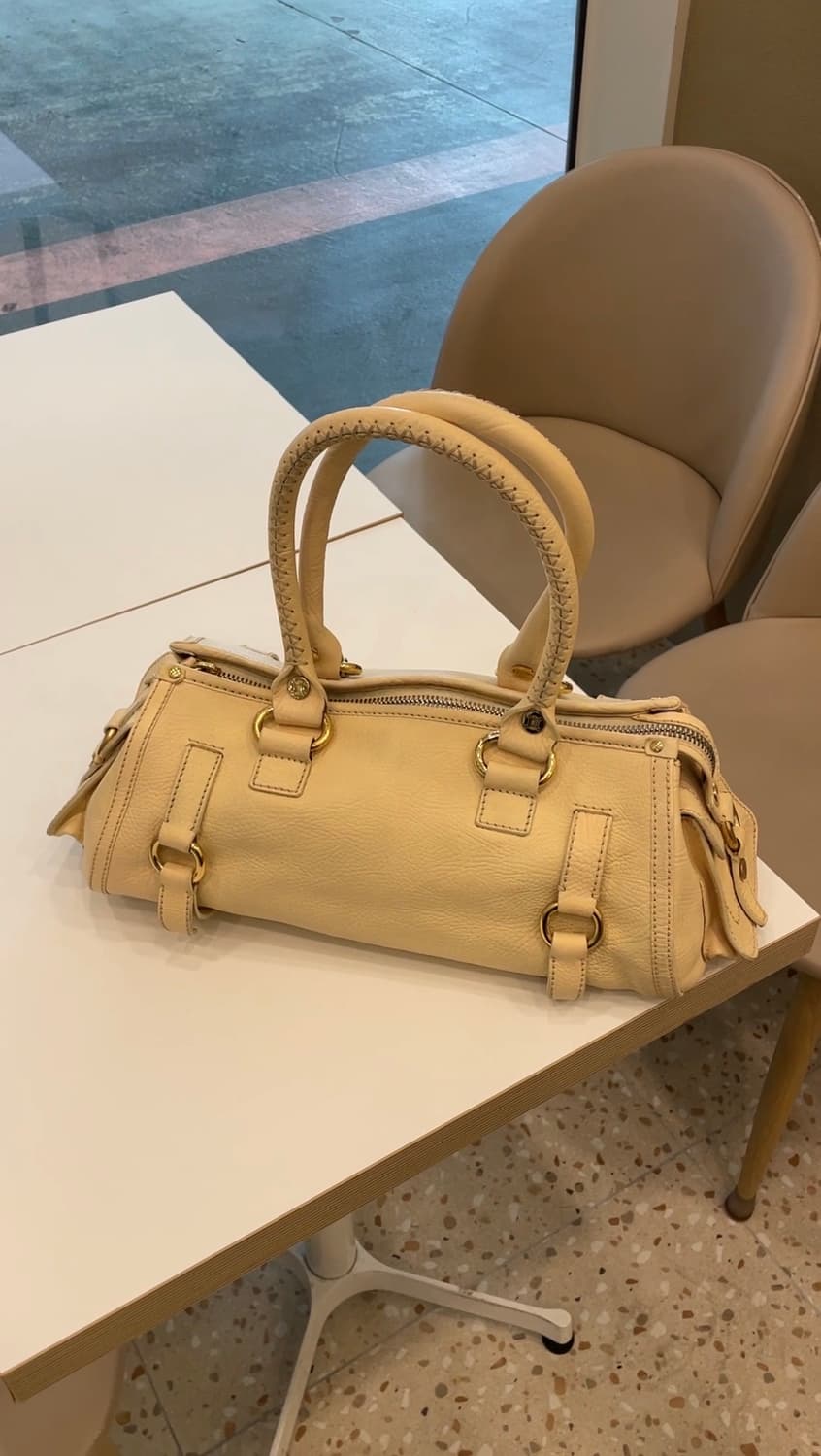 셀린느 사이드 투포켓 아이보리 숄더백 상품이미지1