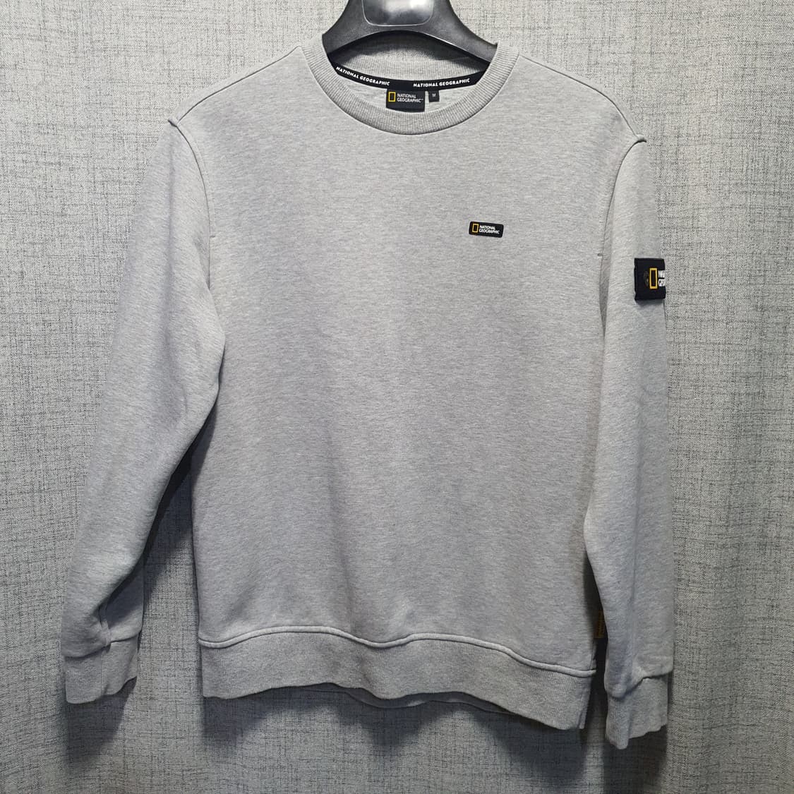내셔널지오그래픽 기모 와펜 맨투맨 티셔츠 회색  상품이미지1