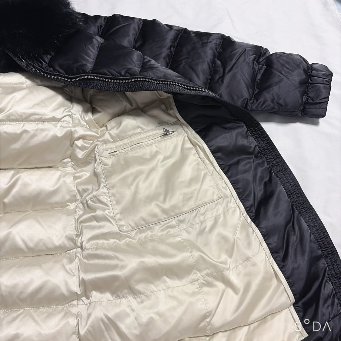 프라다 퍼 패딩 42 상품이미지9