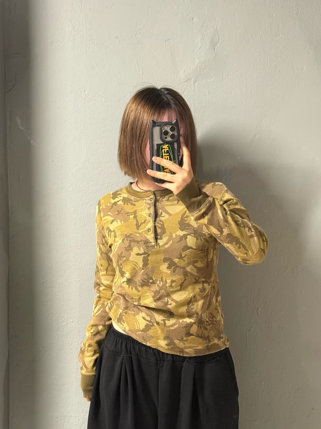 camo pattern henry neck long sleeve 상품이미지2
