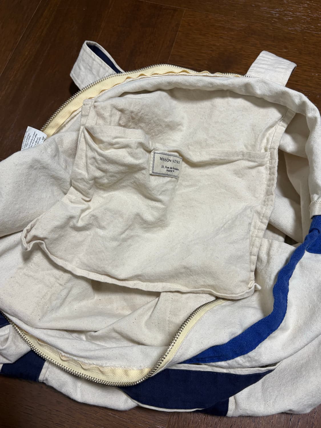 메종키츠네 빅 숄더백 상품이미지4