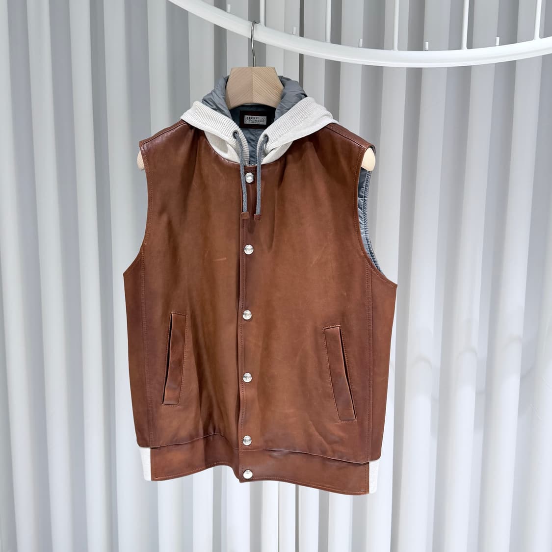(A/L) / 브루넬로 쿠치넬리 레더 후드 조끼 베스트 브라운 상품이미지2