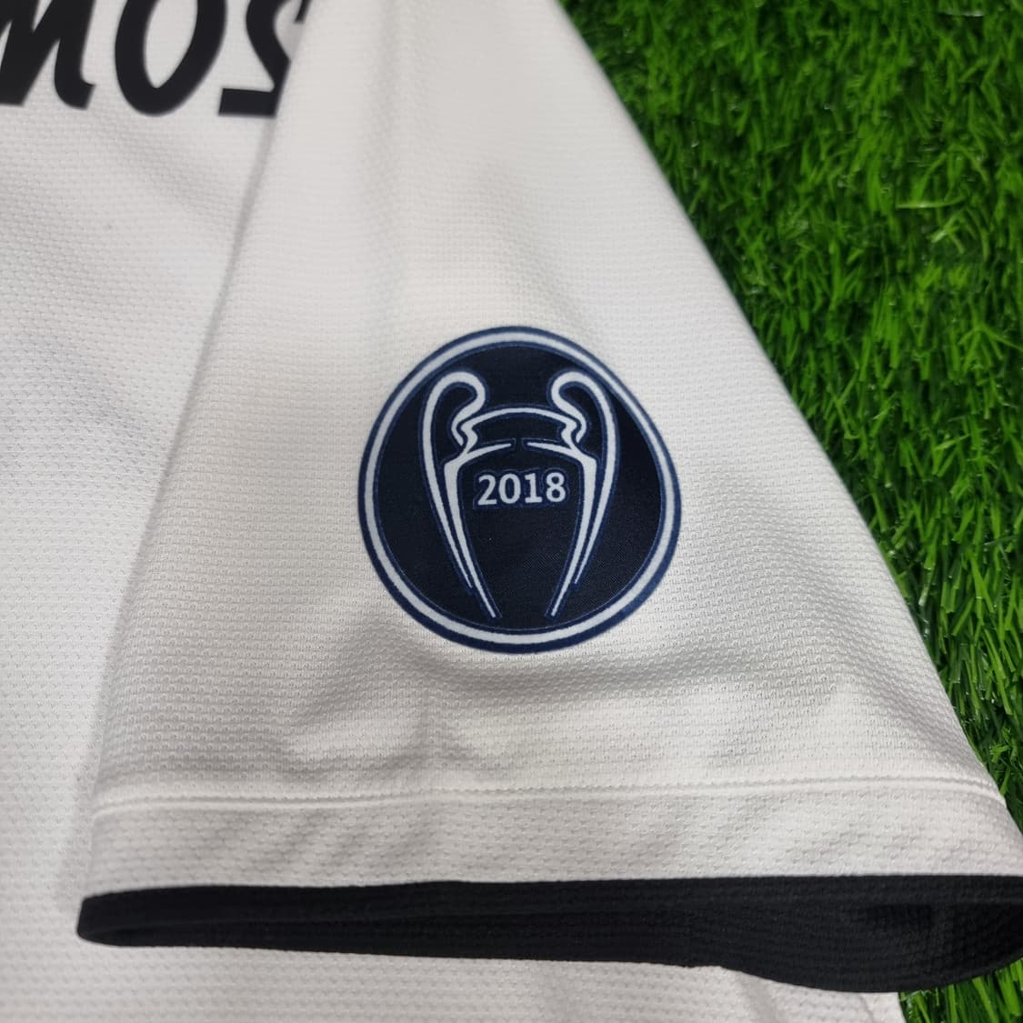 18-19시즌 레알 마드리드 홈 유니폼 #4 라모스 상품이미지6