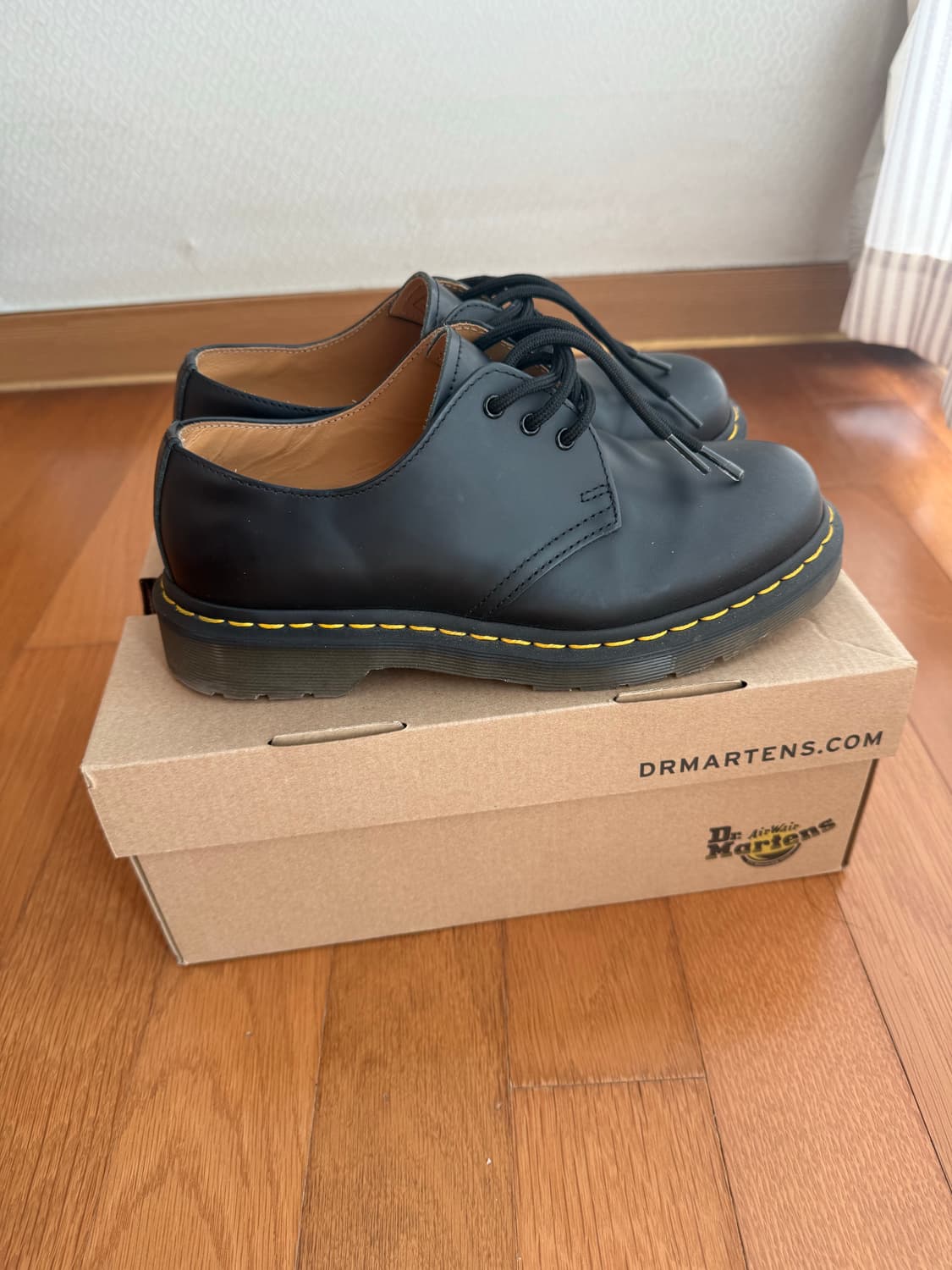 닥터마틴 1461 스무스블랙 uk5 240 상품이미지1