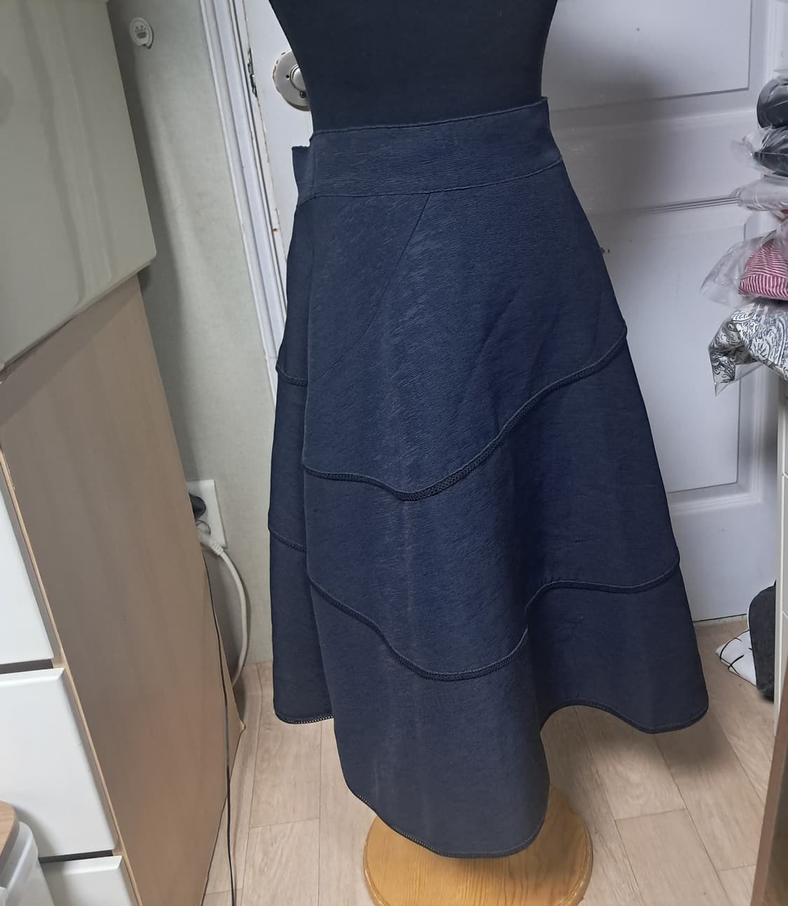 미샤 플레어 스커트 55(허리70)상태상급 상품이미지3