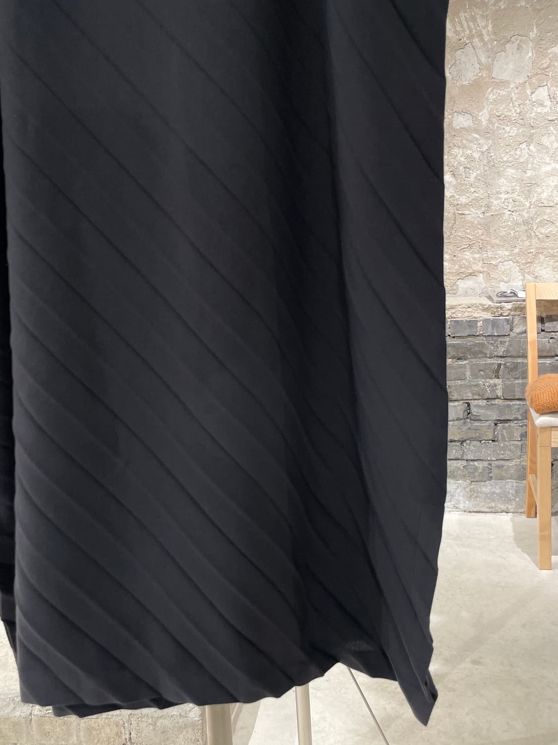 이세이 미야케 미 스톤 그레이 플리츠 폴라넥 하프 원피스 상품이미지5