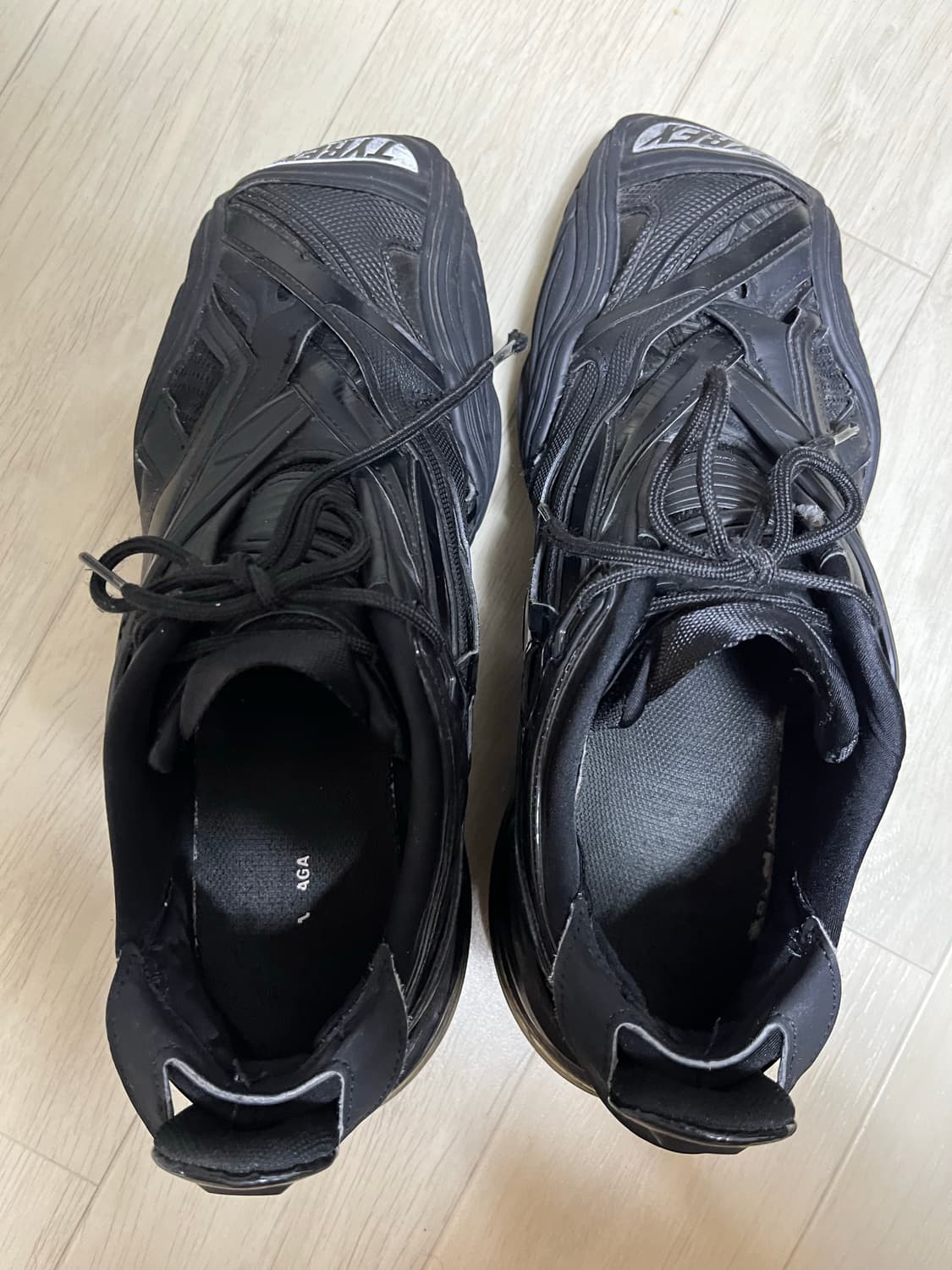 발렌시아가 타이렉스 43 상품이미지1