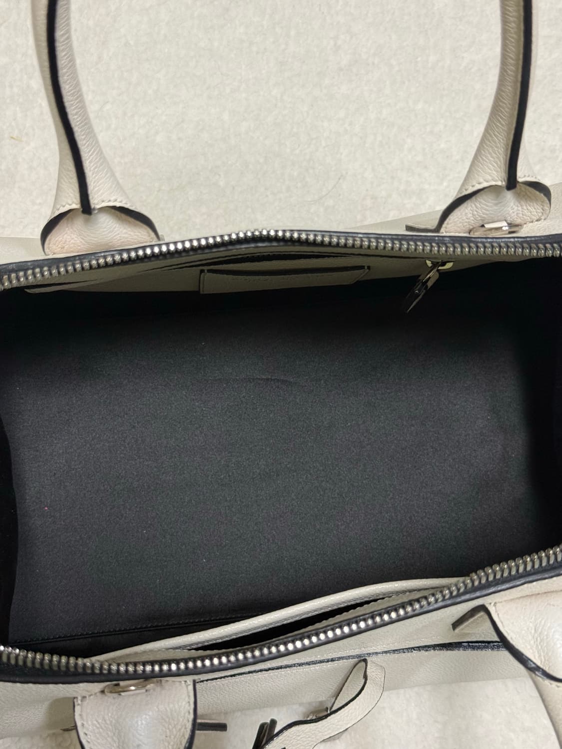 마크제이콥스 인코니토백 상품이미지9