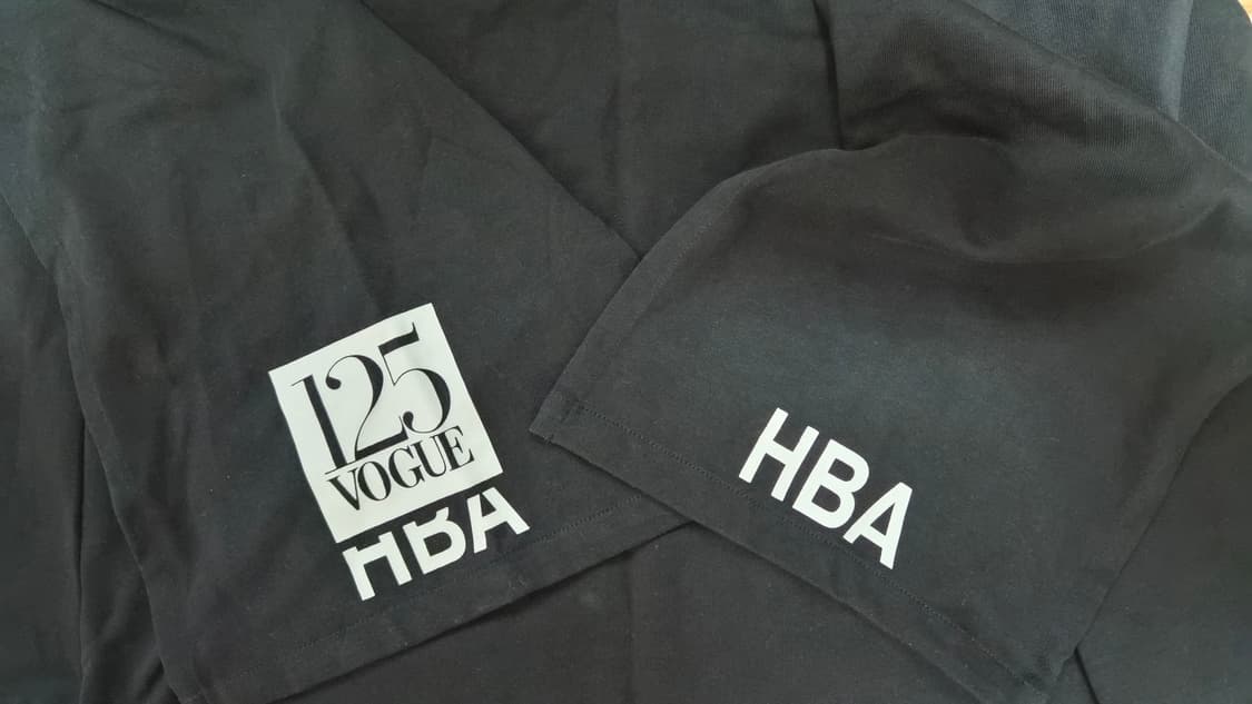 HBA × VOGUE 125주년 콜라보 티셔츠 (플레이보이카티 착용) 상품이미지3