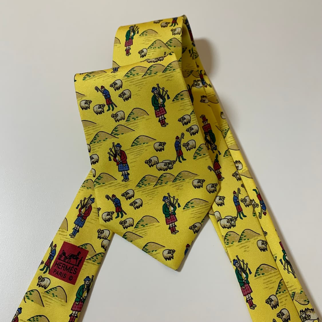 에르메스(HERMES) 넥타이 100실크 자카트 A+등급 9cm 상품이미지1