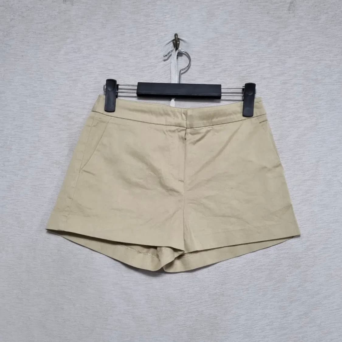 베이지 반바지 상품이미지1