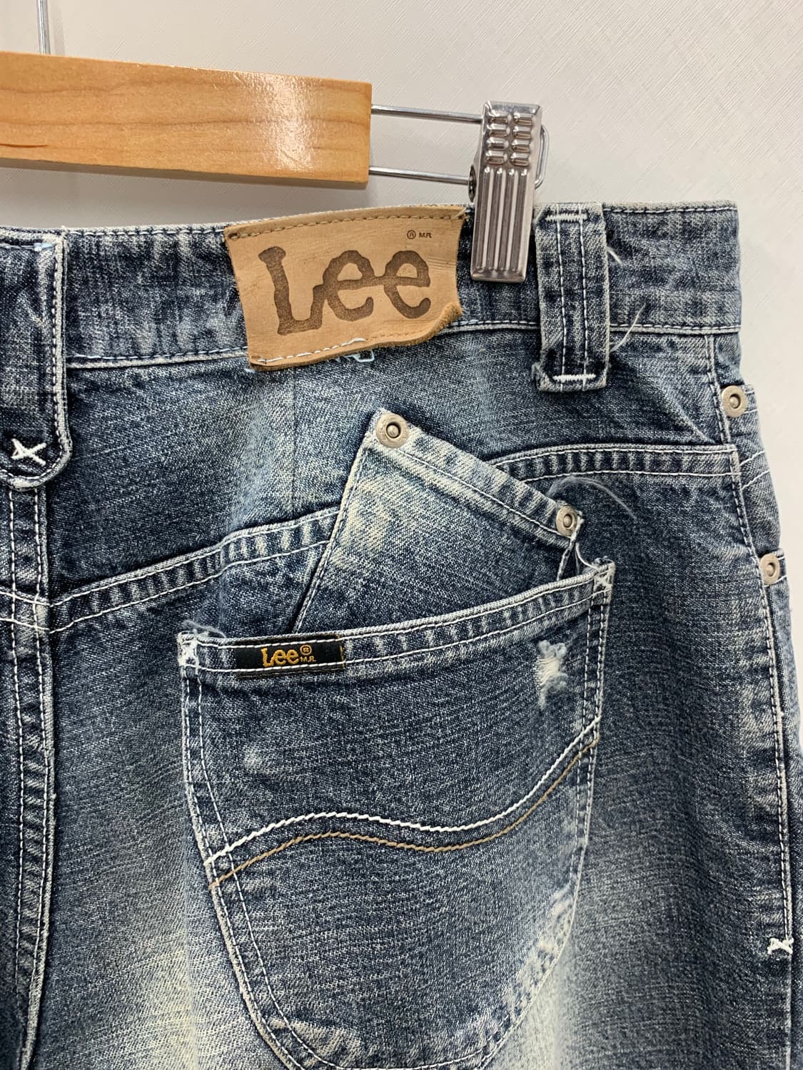 Lee 레터링 워싱 데미지 데님 팬츠 상품이미지7