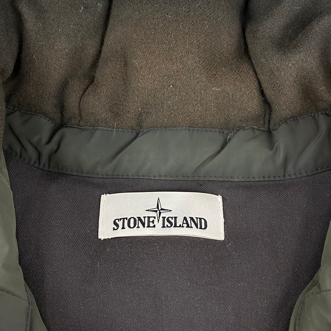 스톤아일랜드 마이크로 랩스 다운 패딩 (100) 상품이미지8