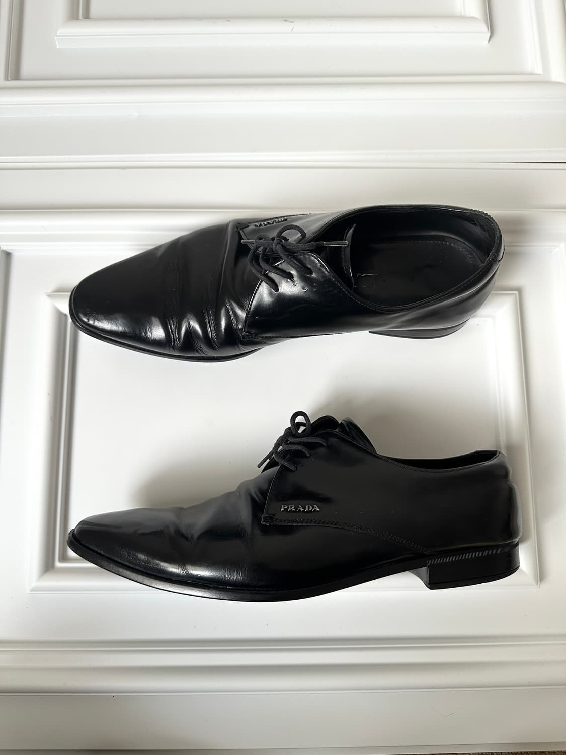 프라다 브러쉬드 레더 블랙 더비슈즈 상품이미지4