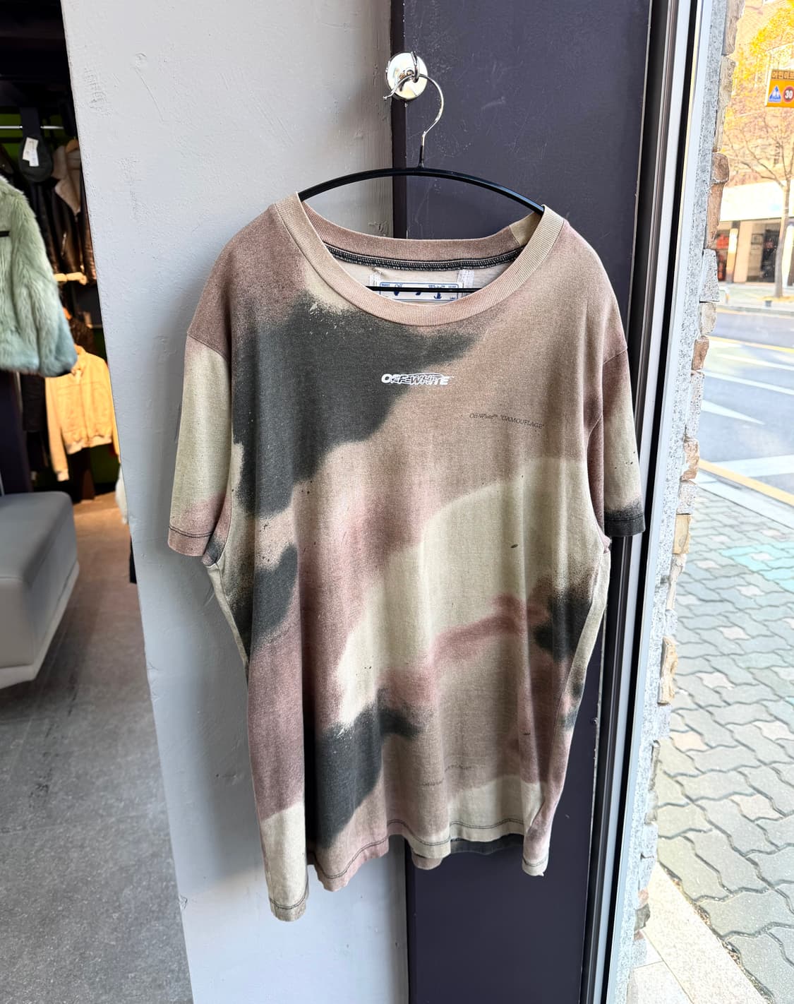 L/ 오프화이트 카모플라주 백로고 반팔 상품이미지3