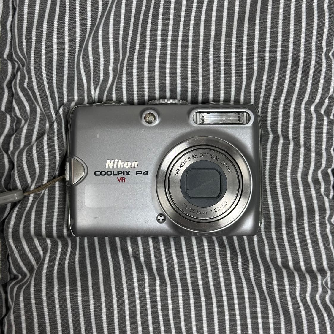 [누가영/환연지연픽] A급 니콘 쿨픽스 P4/NIKON COOLPIX 상품이미지1