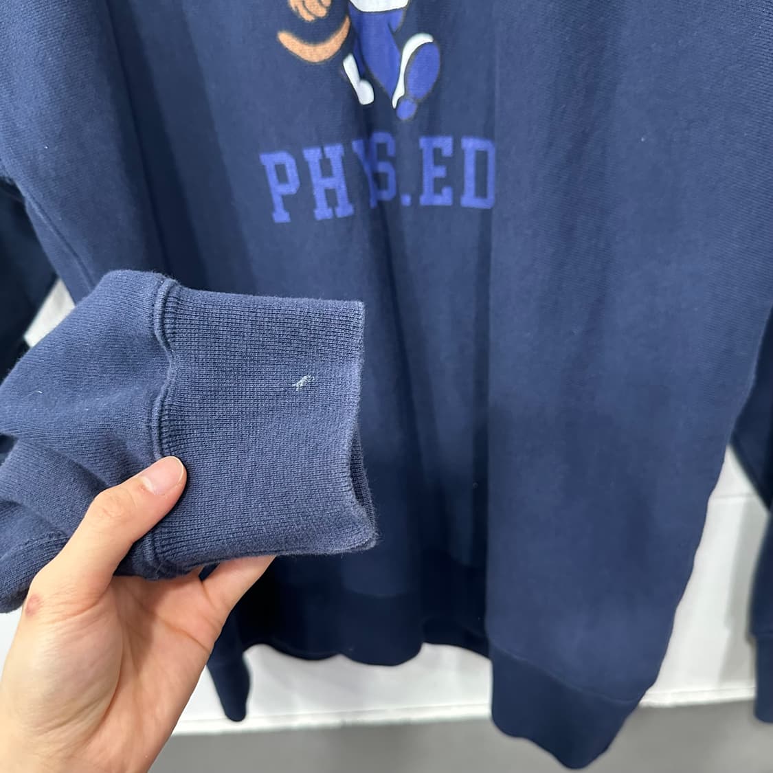 아웃스탠딩 스웻셔츠 상품이미지5