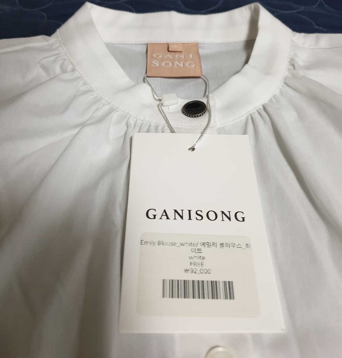 가니송 코튼100% 에밀리 블라우스 화이트 (F) 상품이미지2
