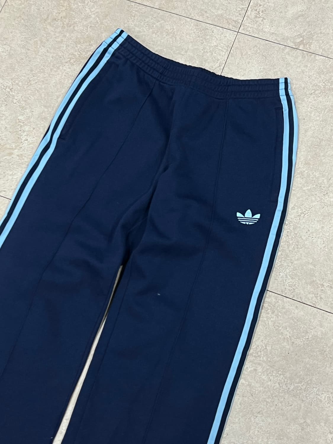 아디다스 베켄바우어 트랙 팬츠  나이트 인디고 상품이미지3