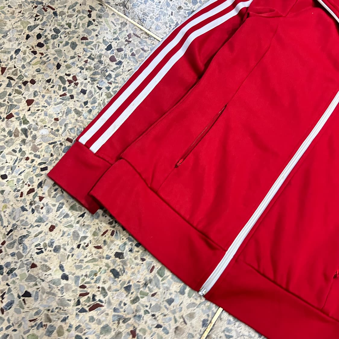 아디다스(ADIDAS) 레드 유로파 져지 상품이미지3