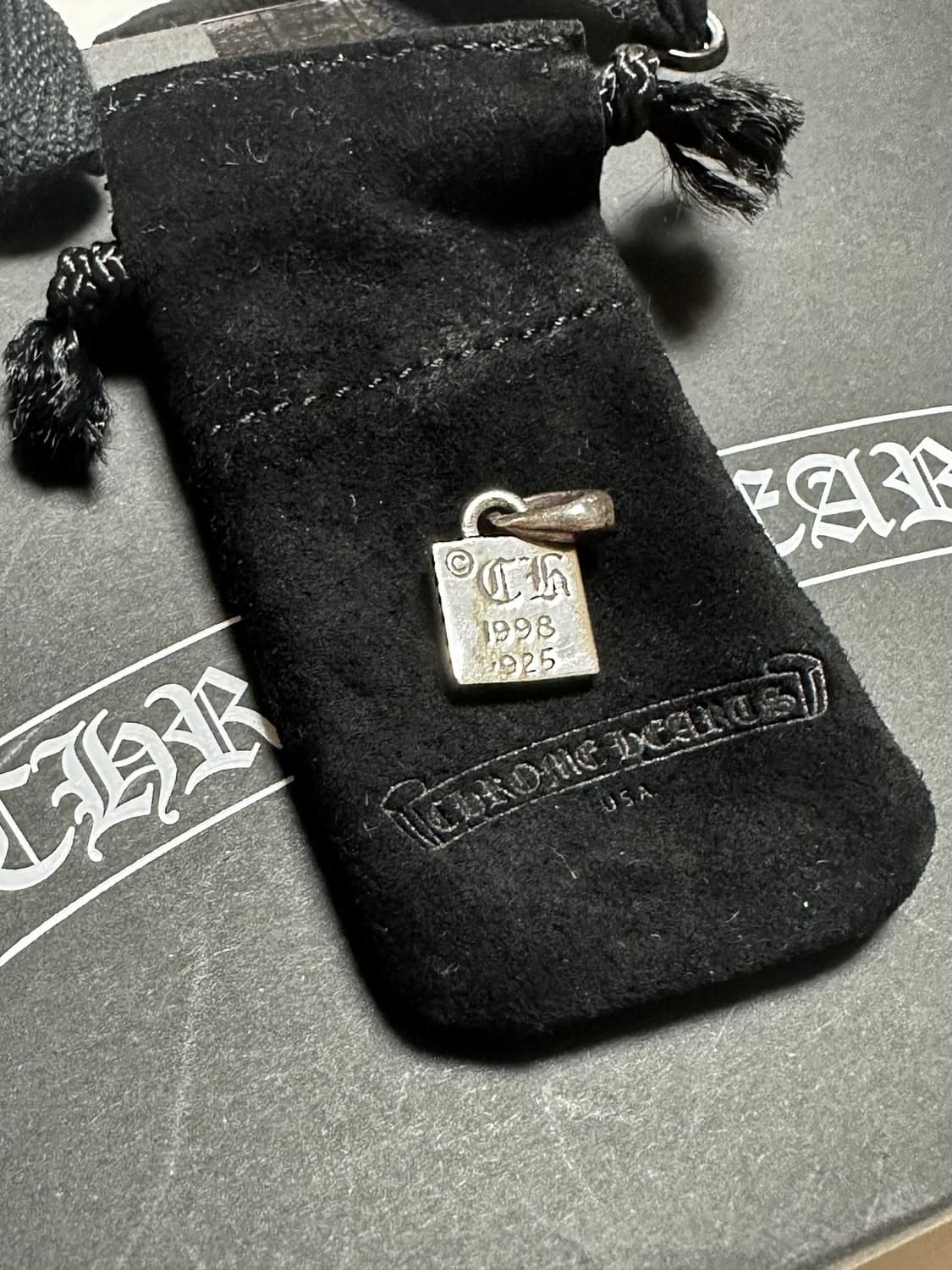 [OS]크롬하츠 CH플러스 프레임드 참 상품이미지2