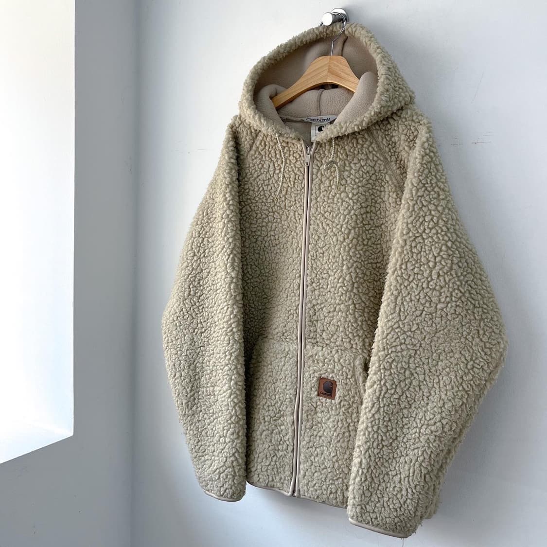칼하트 제팬 라인 아이보리 쉐르파 플리스 후드 자켓 상품이미지3