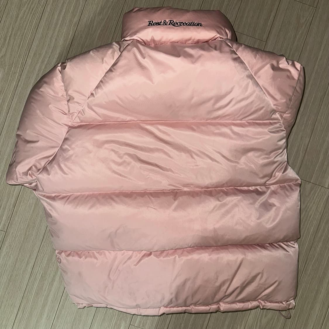 레스트앤레크레이션 오버사이즈 로고 다운 패딩 상품이미지4