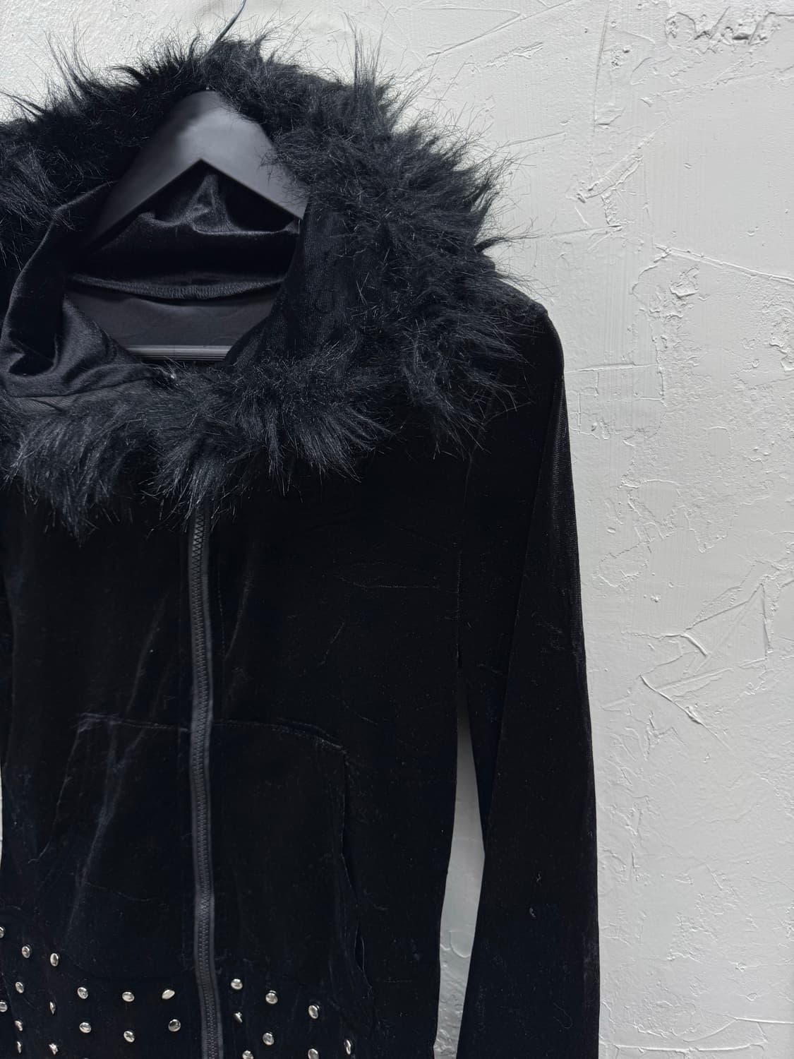 Unknown crow fur stud hoodie 상품이미지5