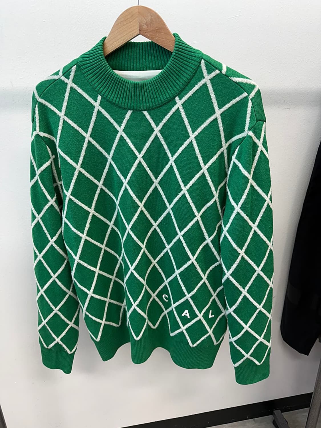 105) 캘러웨이 로고자수 방풍니트 상품이미지3