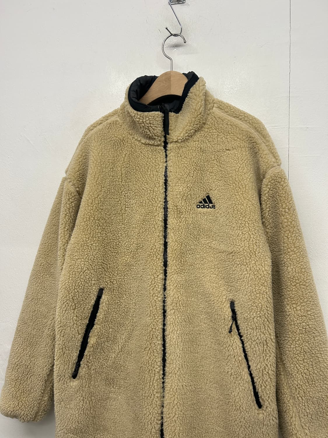 아디다스 리버시블 플리스&퀼팅 롱자켓입니다 상품이미지2