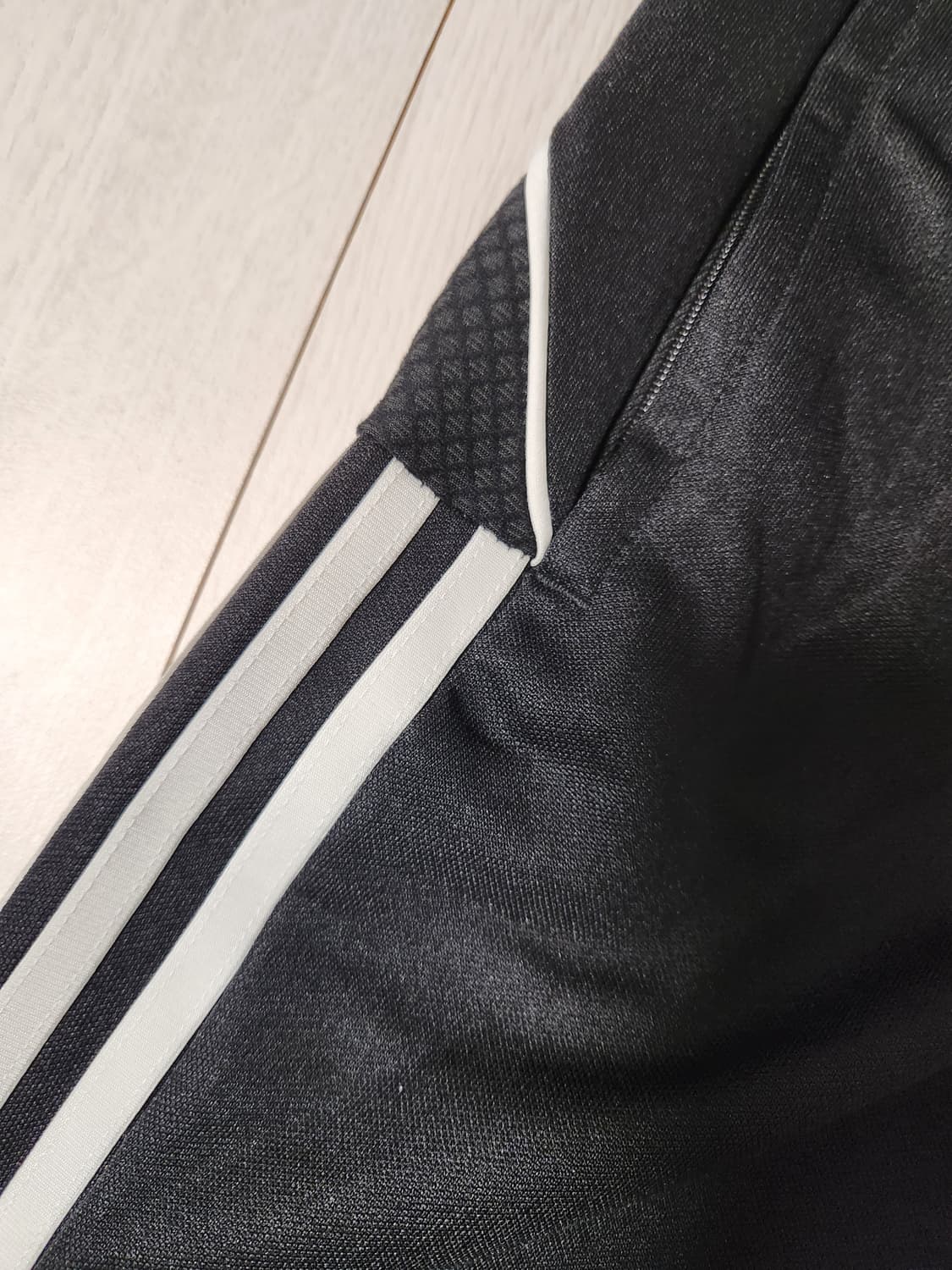 새상품급)아디다스 TIRO23 L TR PNT 트레이닝 팬츠 사이즈s 상품이미지5