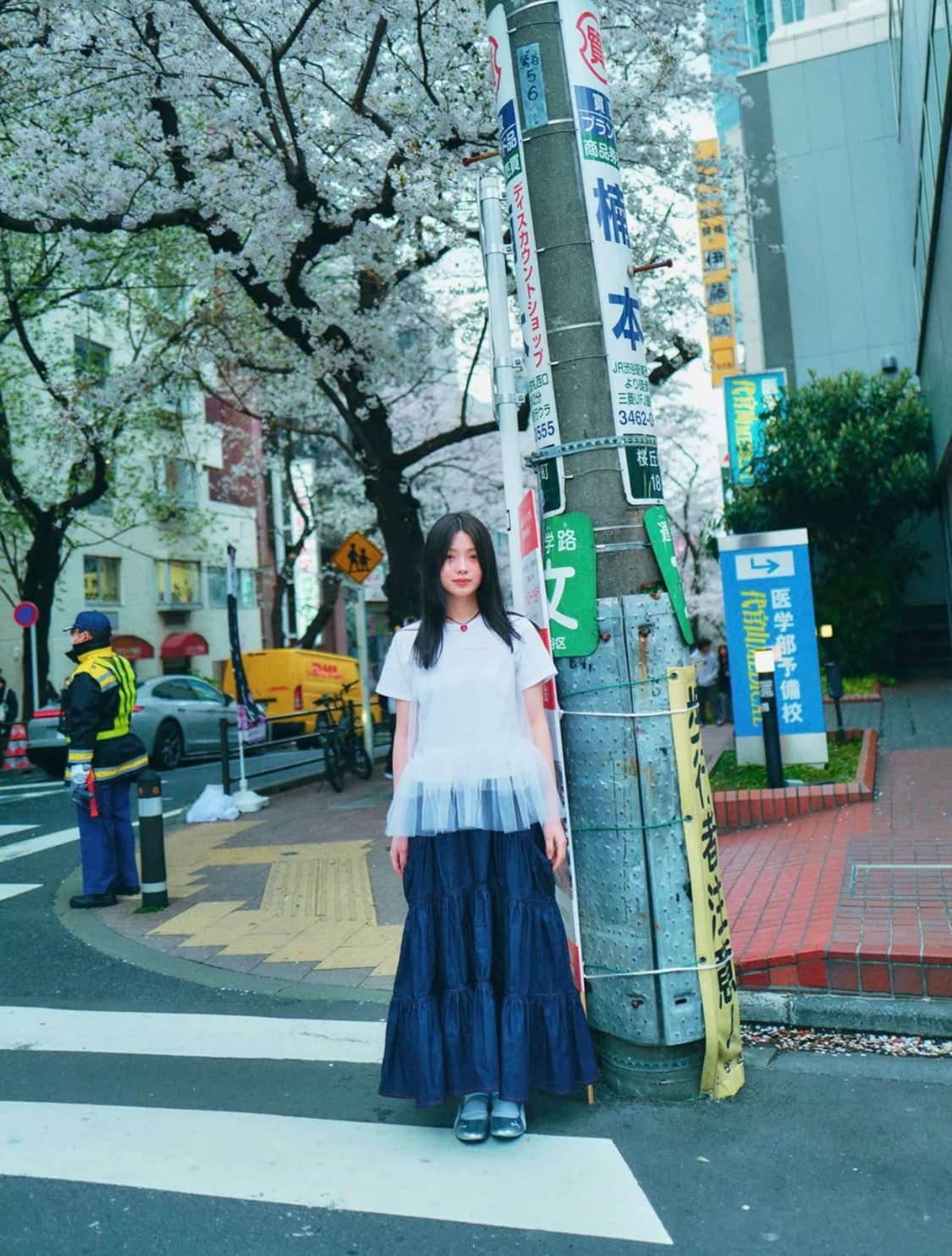 로액슈얼 레드 스티치 데님 티어드 스커트 상품이미지2