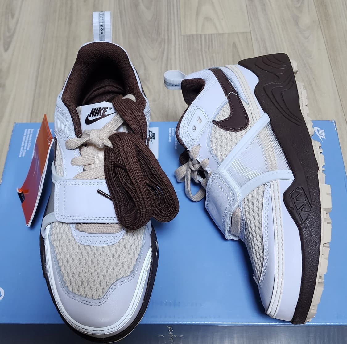 [230] 나이키 x 스캇 줌 필드 잭스 화이트 앤 라이트 초콜릿 상품이미지5