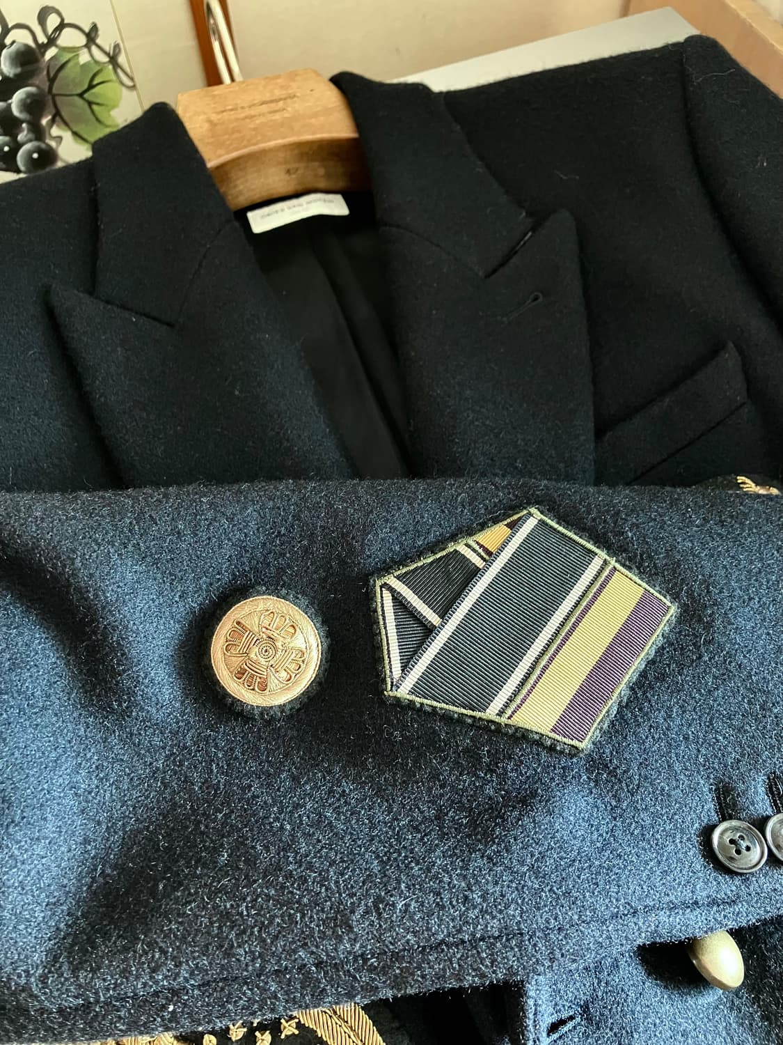 드리스 반 노튼 비즈자수 롱코트 상품이미지9