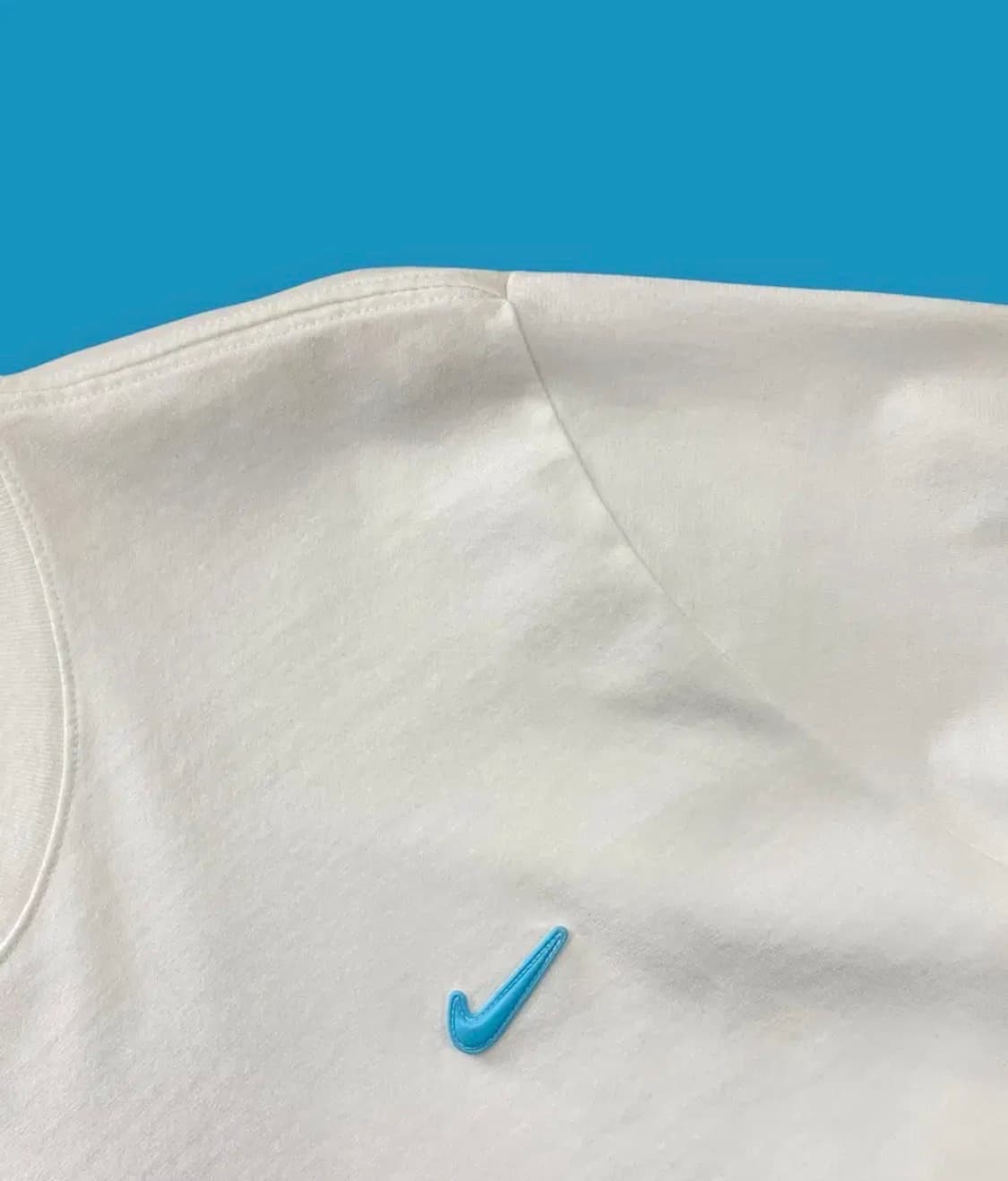 나이키 엠보 블루 스우시 반팔 라운드 XL 상품이미지2