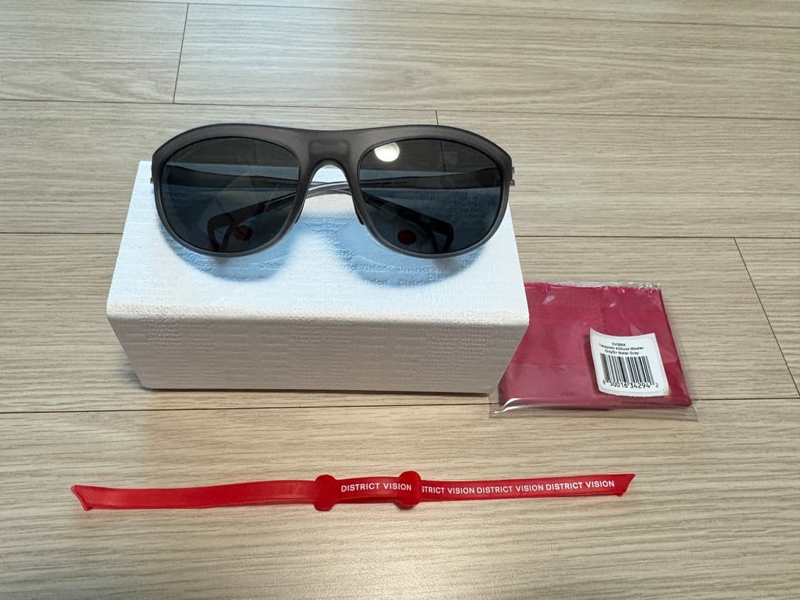 디스트릭트비전 타케요시 워터그레이 상품이미지1