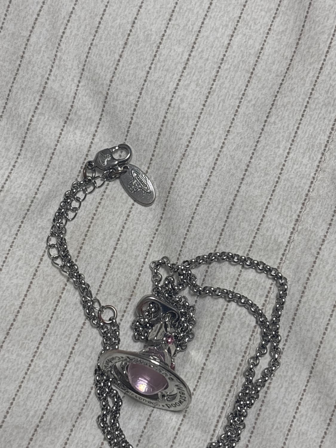 비비안 웨스트우드 오브 목걸이 상품이미지2