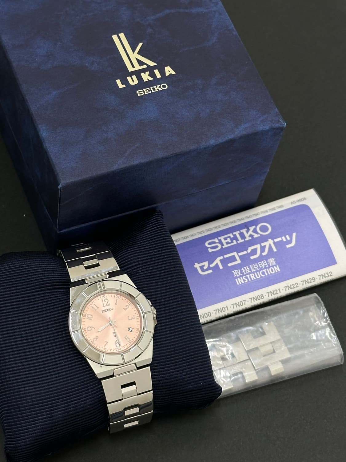 세이코 루키아 쿼츠 시계 풀박스 상품이미지1